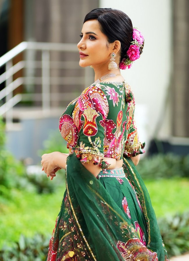 Ashu_20reddy19.jpg 20