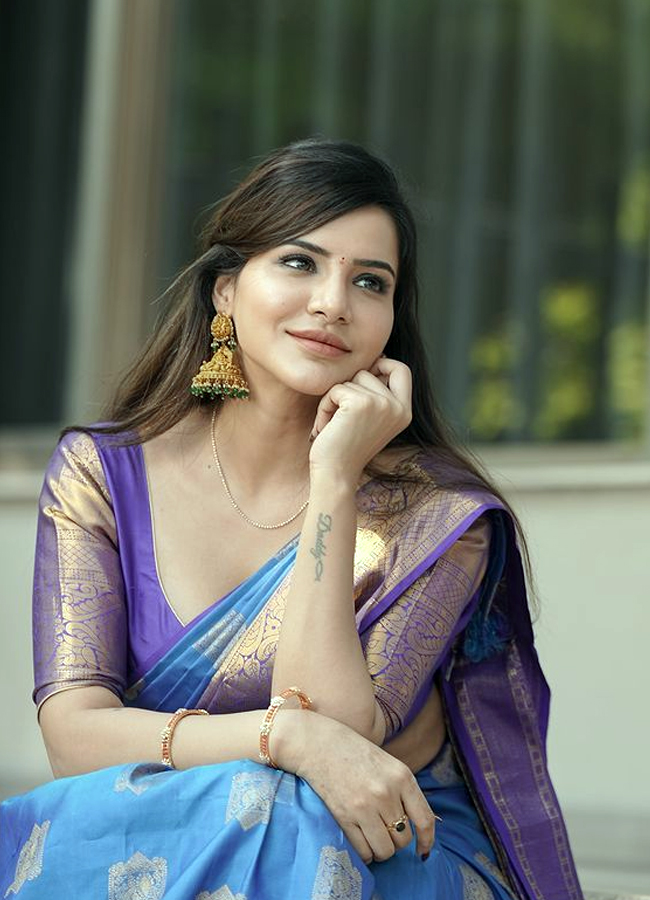 Ashu_20reddy2.jpg 3