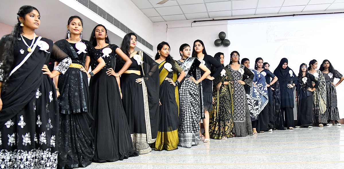 Maris_20Stella_20College_20Students_20Miss_20Black_20Fashion_20Show_20Photo_20Gallery_6.jpg 6