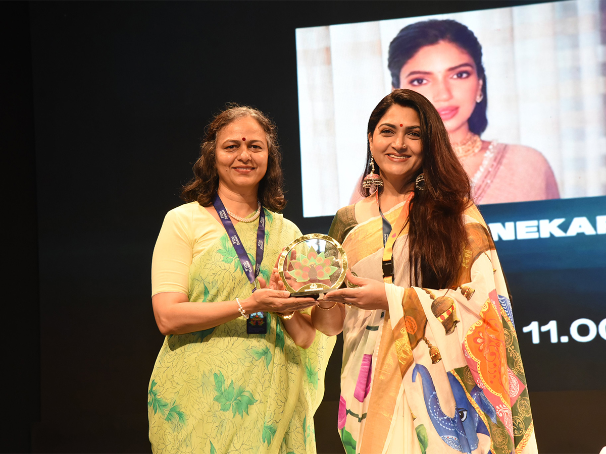 Naga_20Chaitanya_20Sobhita_20Dhulipala_20Attend_20IFFI_202024_20Photos_12.jpg 12