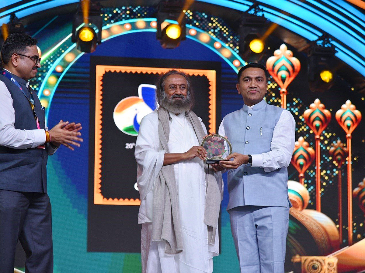 Naga_20Chaitanya_20Sobhita_20Dhulipala_20Attend_20IFFI_202024_20Photos_24.jpg 23