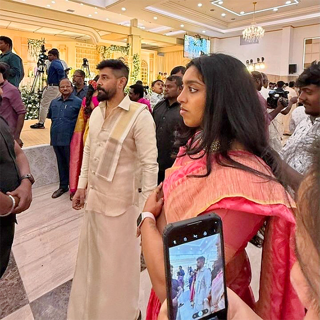 Nayanthara_2C_20Dhanush_20attend_20Idli_20Kadai_20producer_20Wedding_20Photos_14.jpg 13