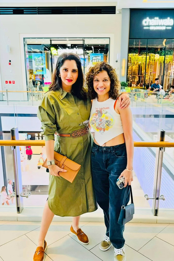 Sania_20Mirzas_20best_20friend..Team_20Indias_20former_20cricketers_20Robin_20Uthappa_20Wife_20Sheethal_20Photos_20_2822_29.jpg 23
