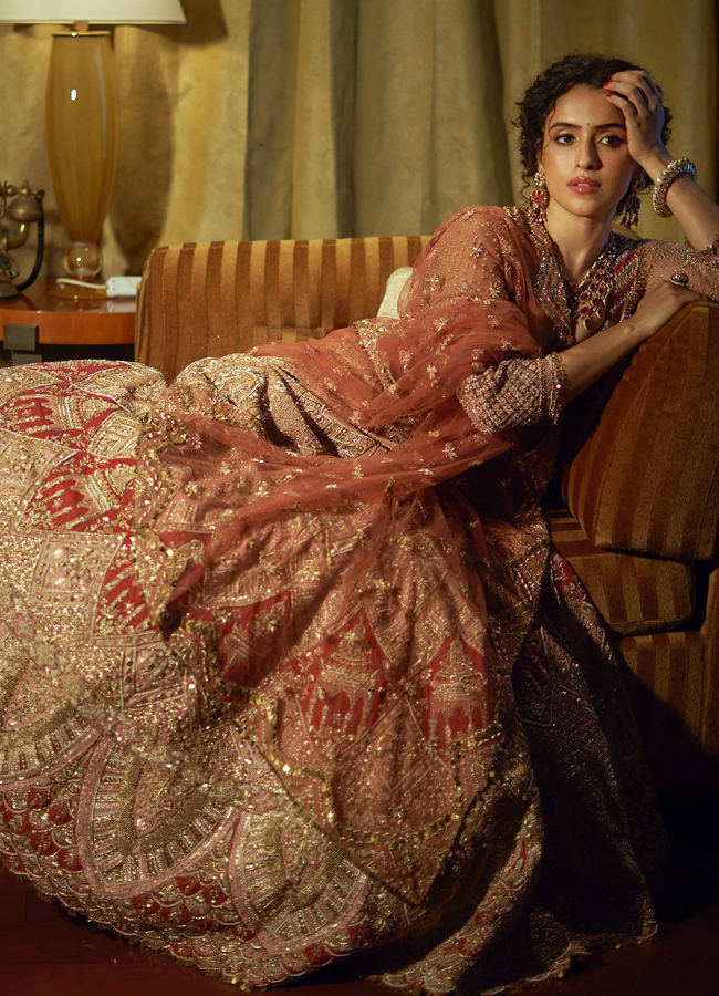 Sanya_20Malhotra7.jpg 8