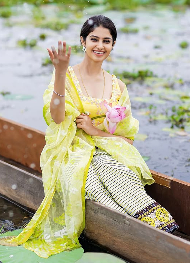Manasa_20Varanasi19.jpg 20