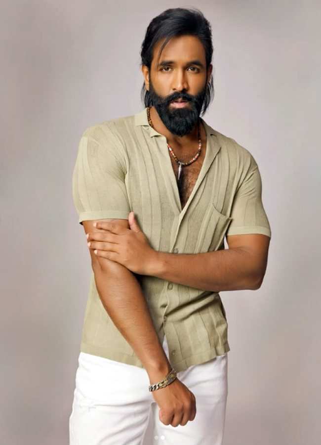 Manchu_20Vishnu_20Birthday_20special13.jpg 14