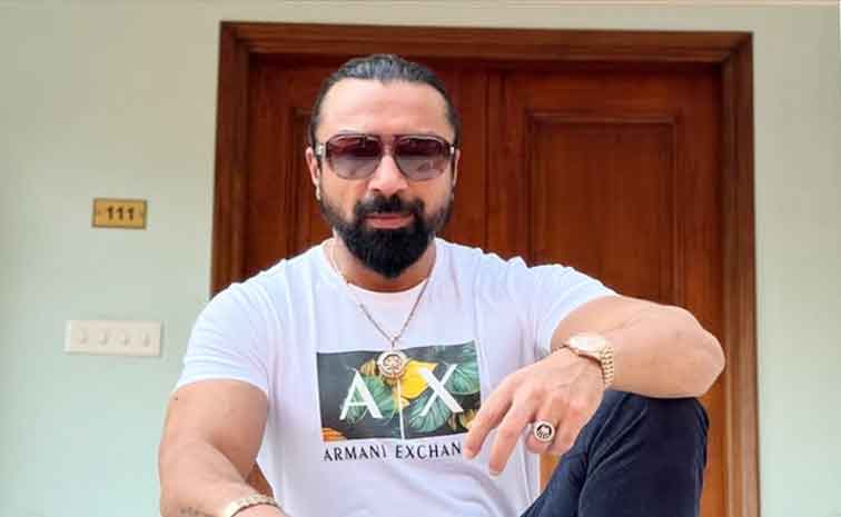 ajazkhan1.jpg