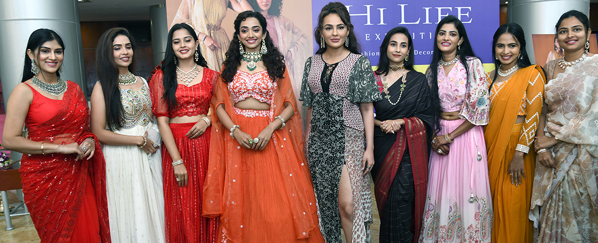 grand_20launch_20of_20Hi_20Life_20Hyderabad_20in_20Novotel_20_13.jpg 12