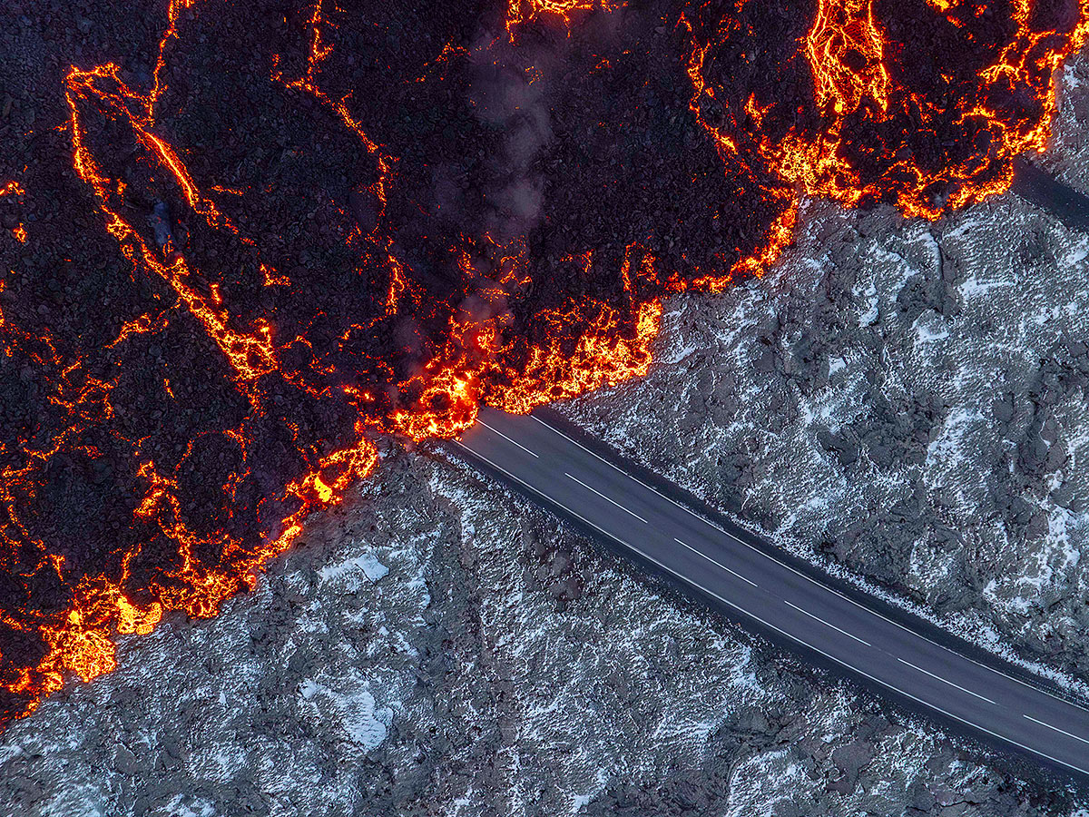 volcanic_20eruption_20that_20started_20on_20the_20Reykjanes_20Peninsula_20in_20Iceland__20_2813_29.jpg 13