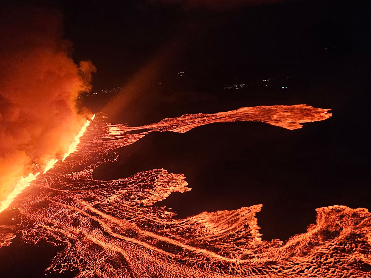 volcanic_20eruption_20that_20started_20on_20the_20Reykjanes_20Peninsula_20in_20Iceland__20_2821_29.jpg 21