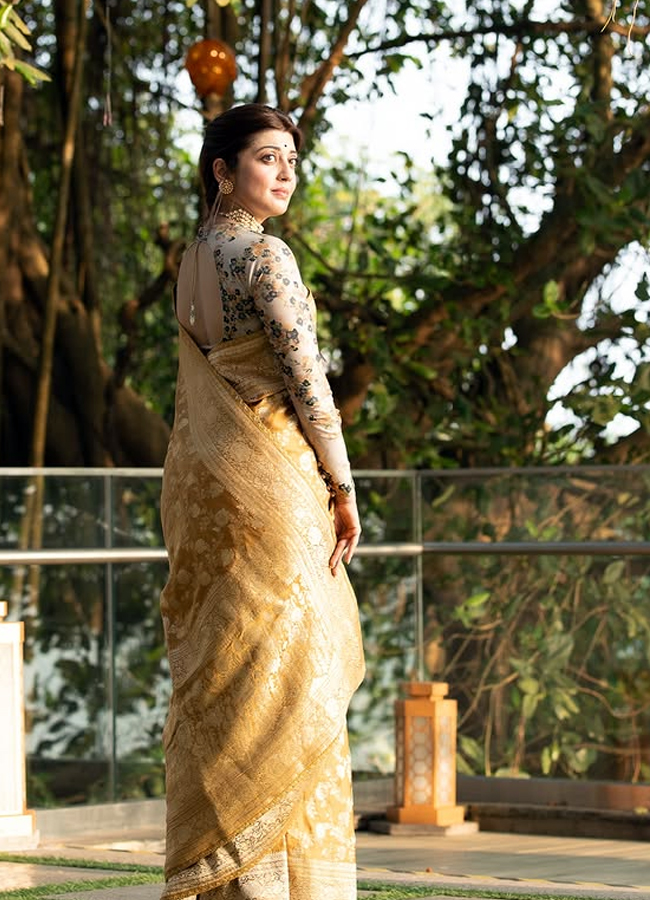 Pranitha2.jpg 3
