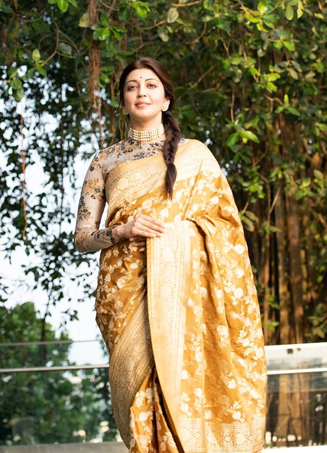 Pranitha4.jpg 5