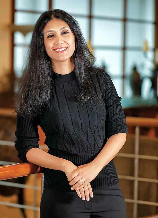 Roshni_20Nadar1.jpg 2