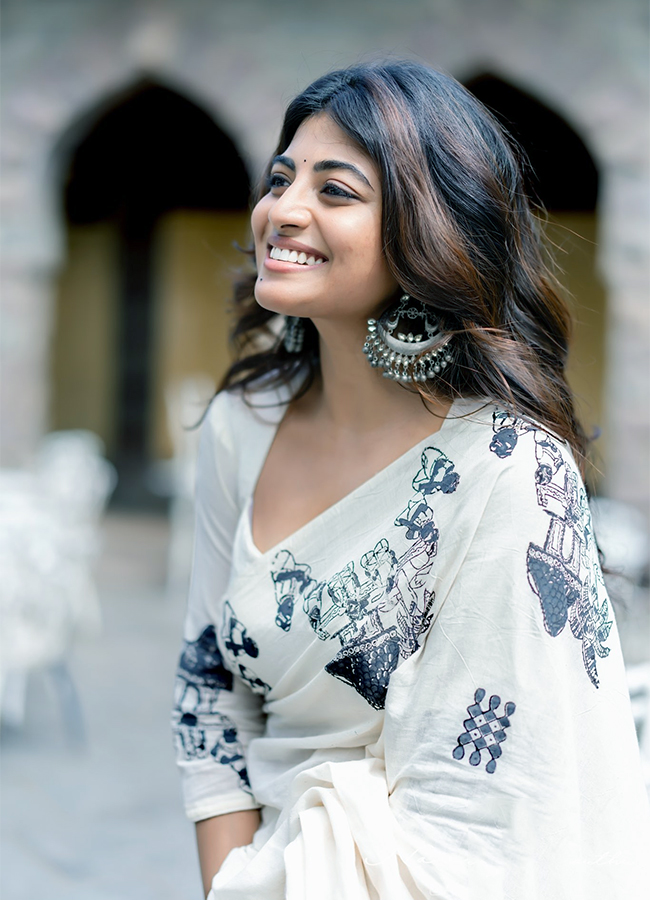 Actress_20Anandhi_20Latest_20Photos__20_285_29.jpg 5
