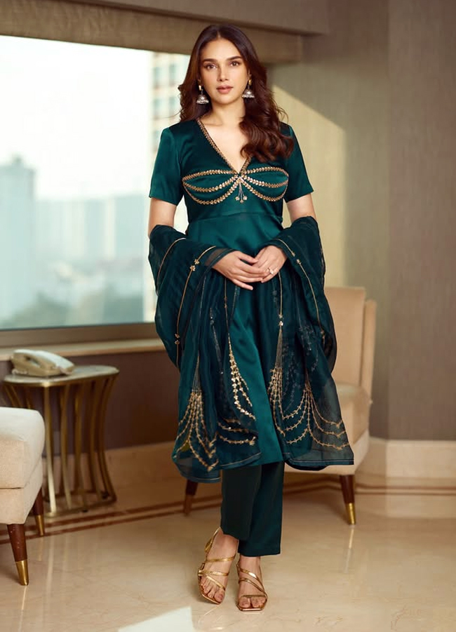 Adithi_20rao5.jpg 6