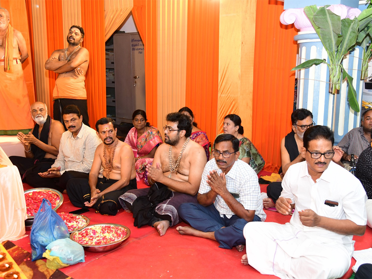 Ayyappa_20Swamy_20Padi_20Pooja_20At_20Kadapa_20Photos__20_2825_29.jpg 25