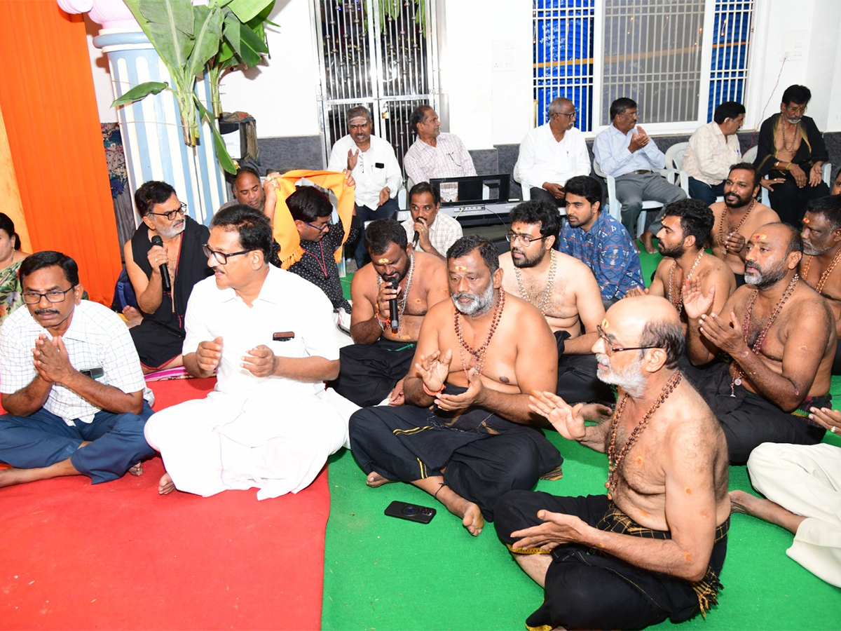 Ayyappa_20Swamy_20Padi_20Pooja_20At_20Kadapa_20Photos__20_2831_29.jpg 31
