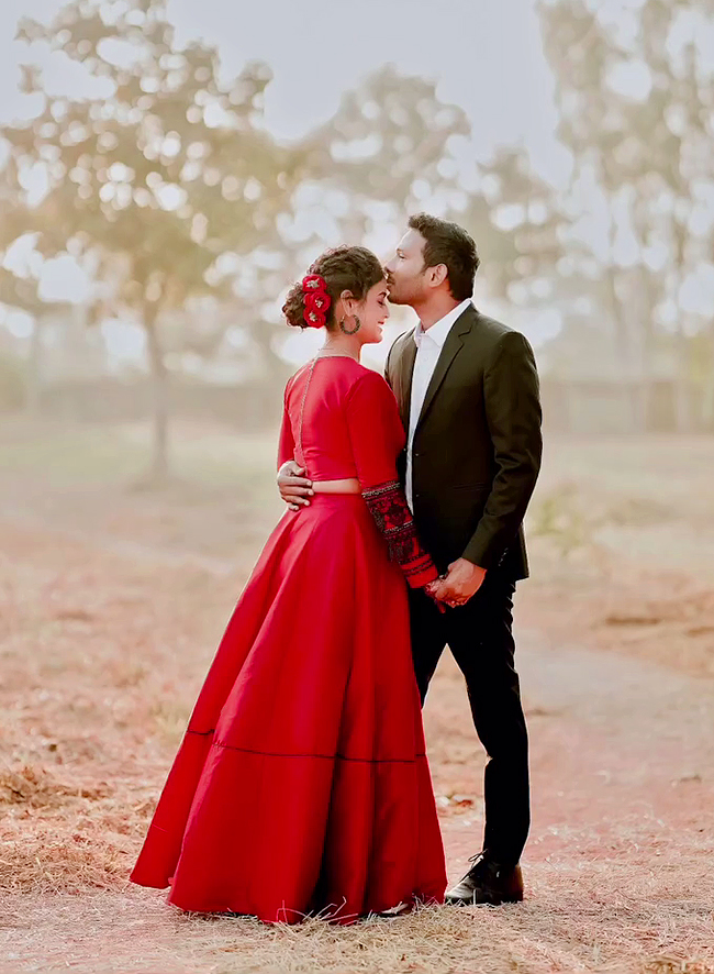 Bigg_20Boss_20Sonia_20Akula_20Gets_20Engaged_20To_20Her_20Boyfriend_20Yash_20__20_286_29.jpg 6