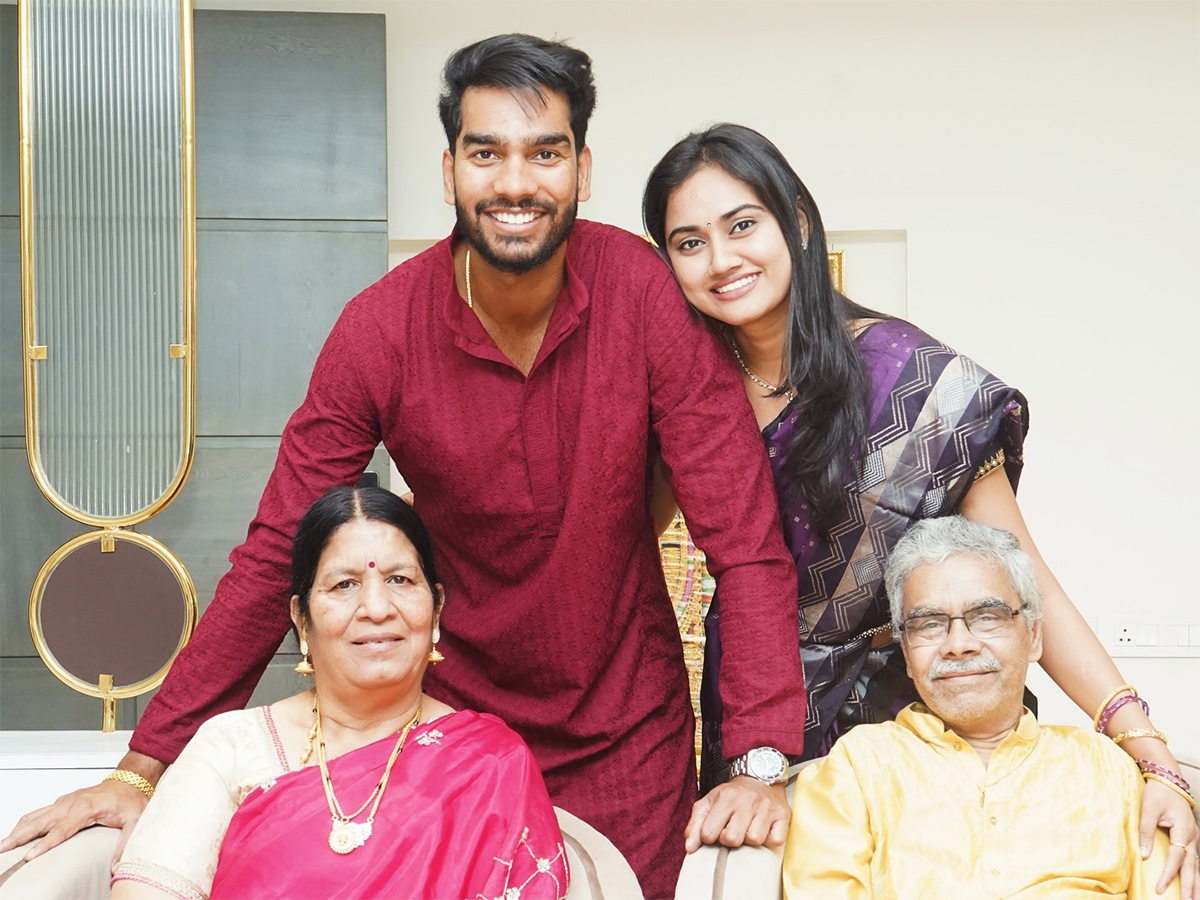 IPL_202025_20KKR_20Player_20Venkatesh_20Iyer_20Beautiful_20wife_20Shruti_20Ragunathan__20_281_29.jpg 1