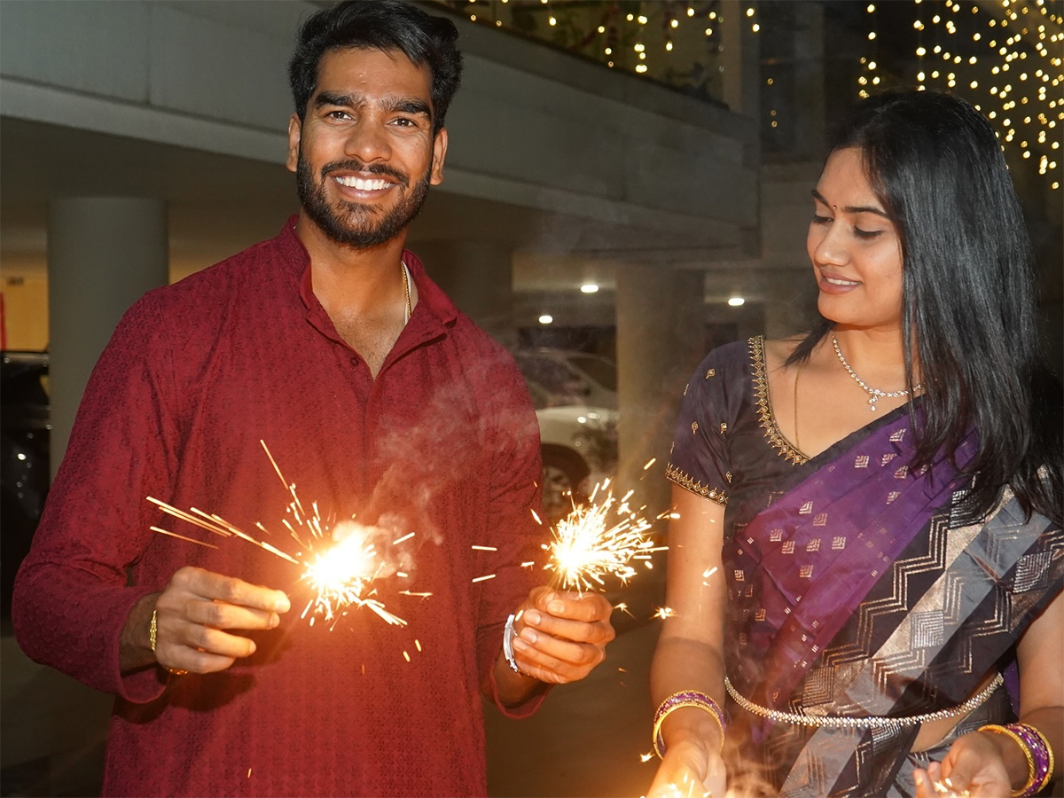 IPL_202025_20KKR_20Player_20Venkatesh_20Iyer_20Beautiful_20wife_20Shruti_20Ragunathan__20_283_29.jpg 3