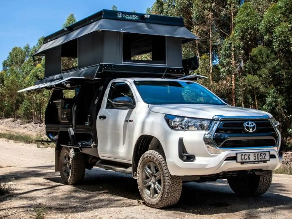 Toyota_20truck_20camper16_0.jpg 6