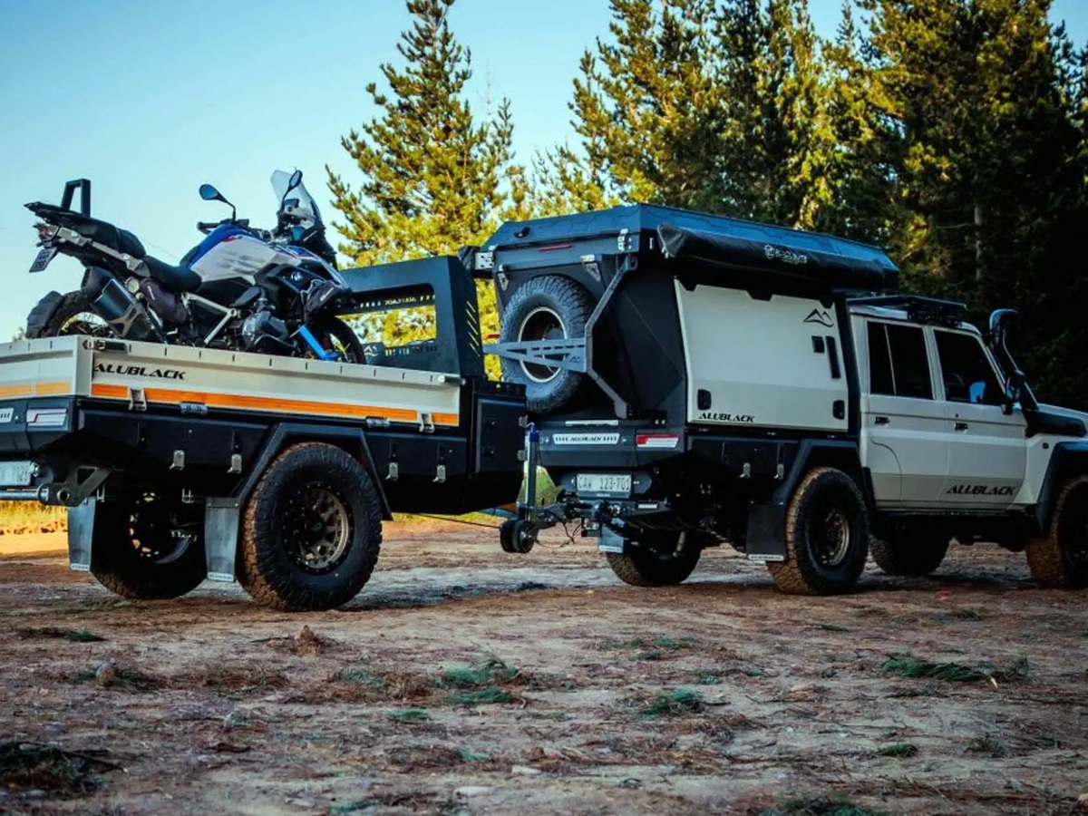 Toyota_20truck_20camper20.jpg 2