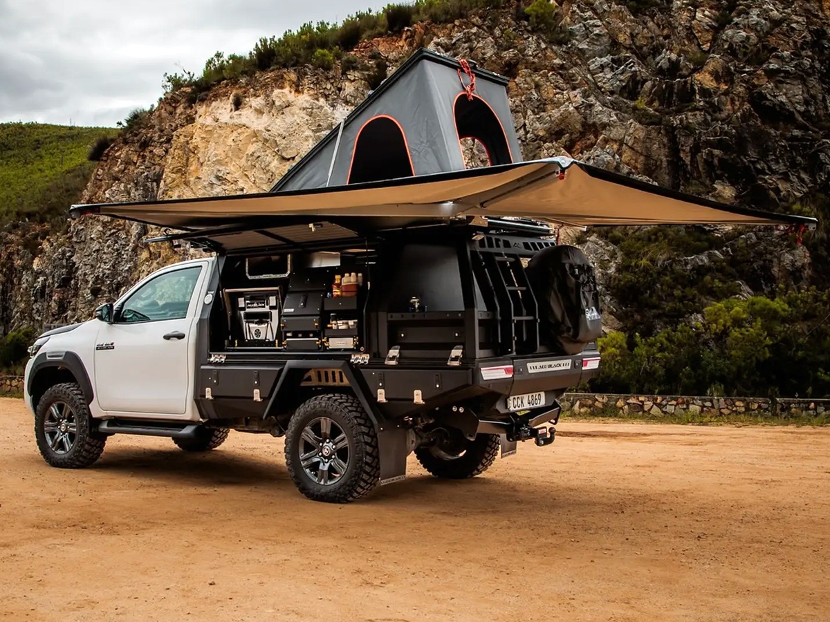 Toyota_20truck_20camper3.jpg 19