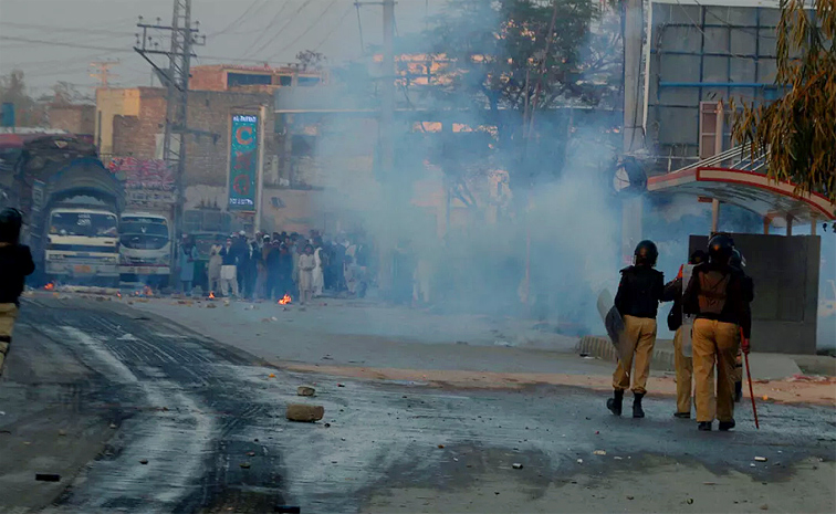 Muslim-Clashes.jpg