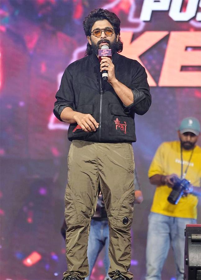 Pushpa_20Rules_20Keralam_20Grand_20Event_20In_20Kochi_20Photos_15.jpg 15