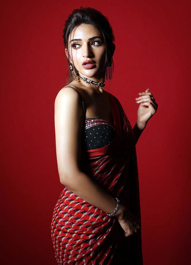 Sree_20Leela3.jpg 4