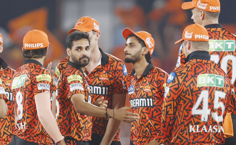 bhuvi2.jpg