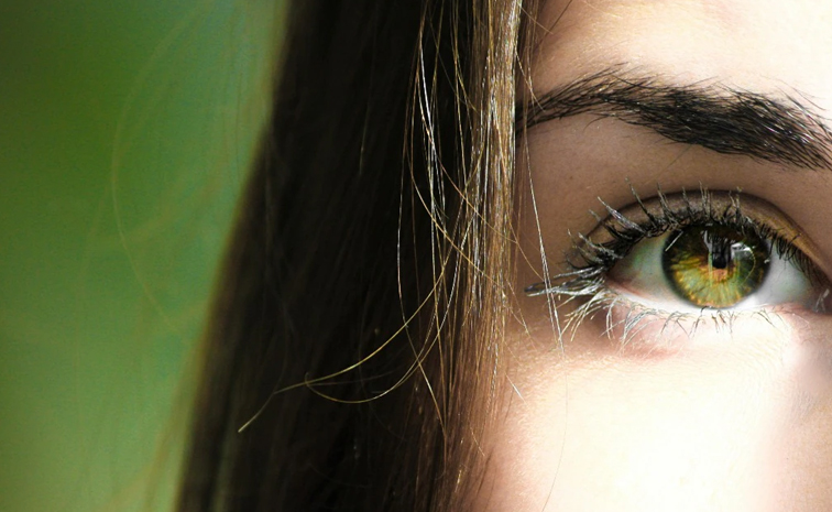 eyelash-dandruff.jpg