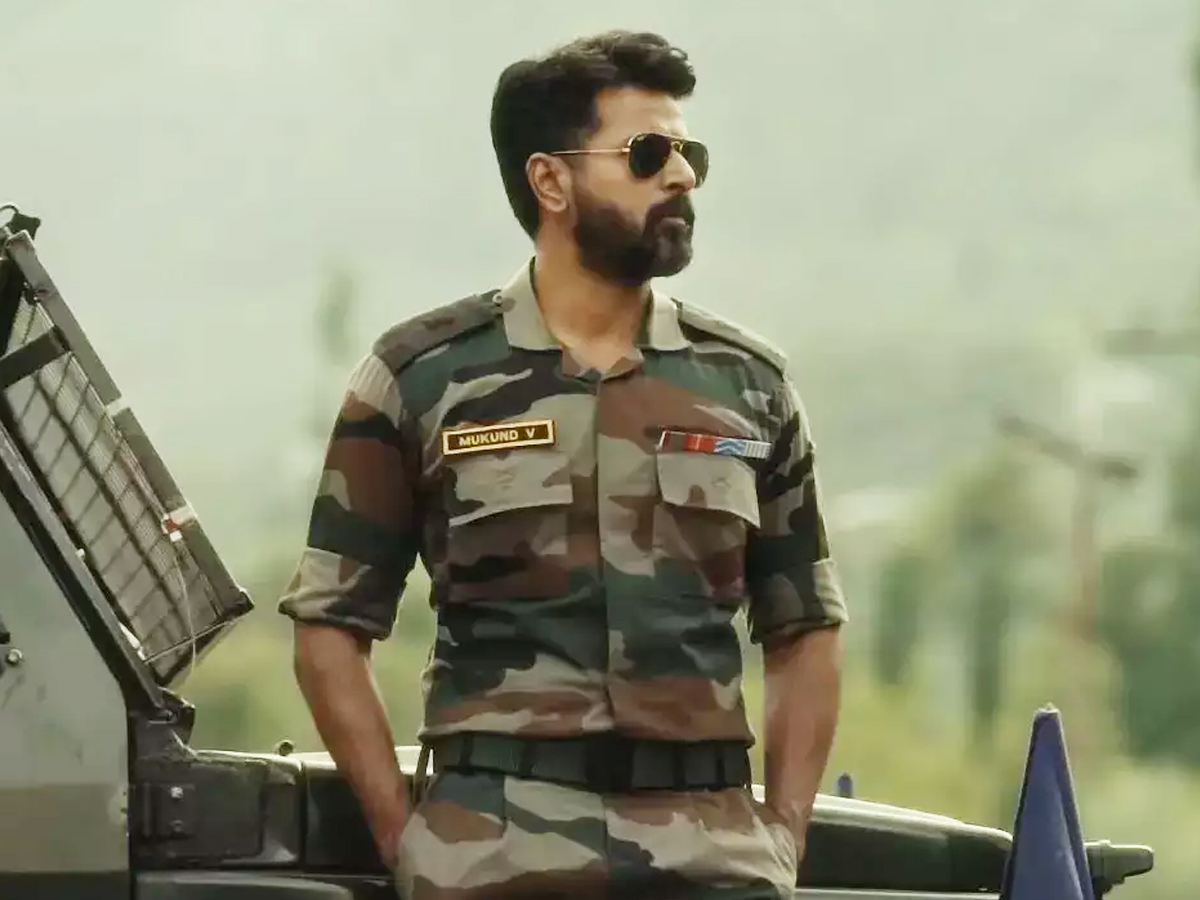 Army-Officials-Felicitate-Amaran-Actor-9_0.jpg 10