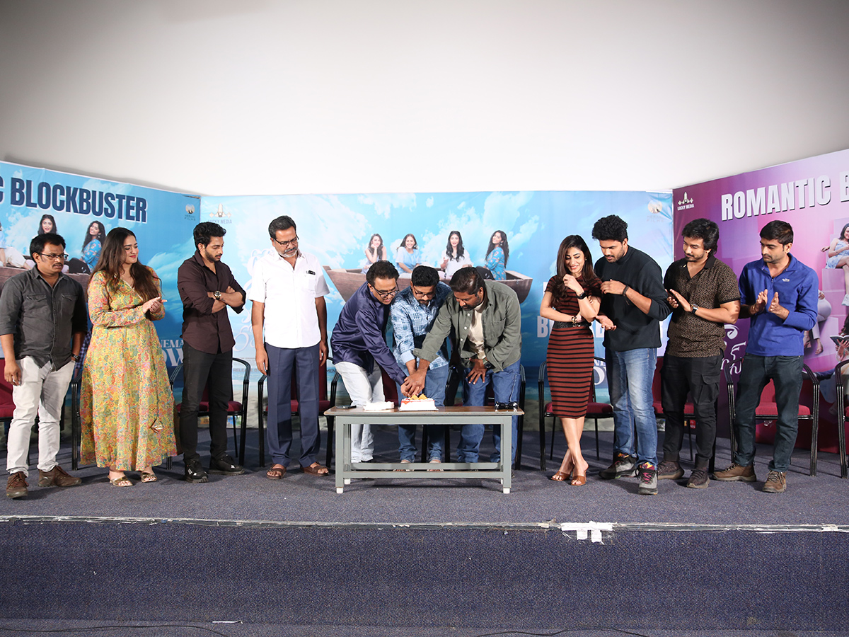 Roti_20Kapda_20Romance_20Movie_20Success_20Meet_20Photos__20_2815_29.jpg 15