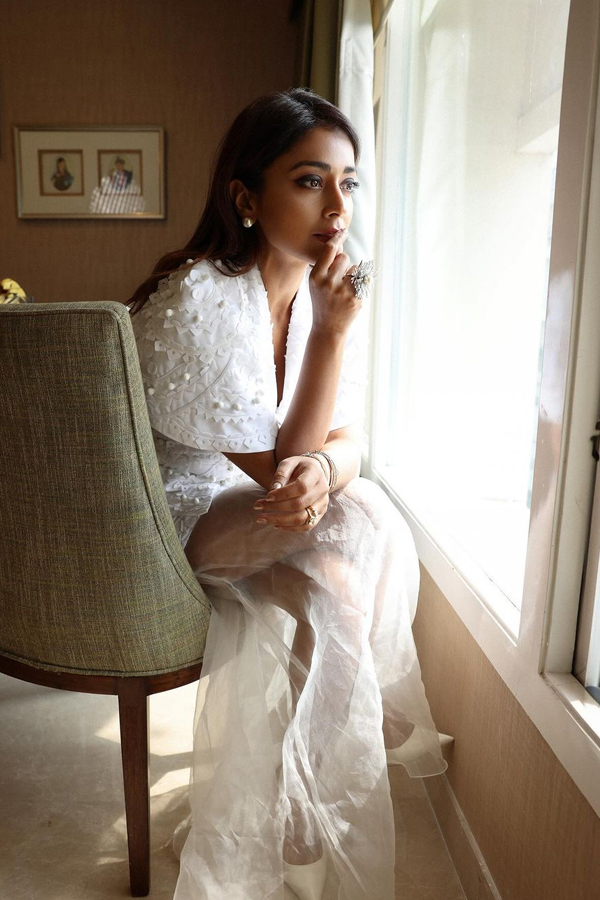 Shriya-Saran-4.jpg 5