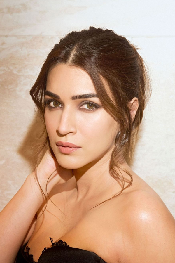 Kriti-Sanon-3.jpg 4
