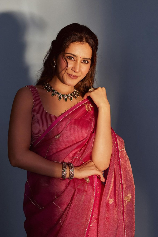 Raashii-Khanna-10.jpg 11