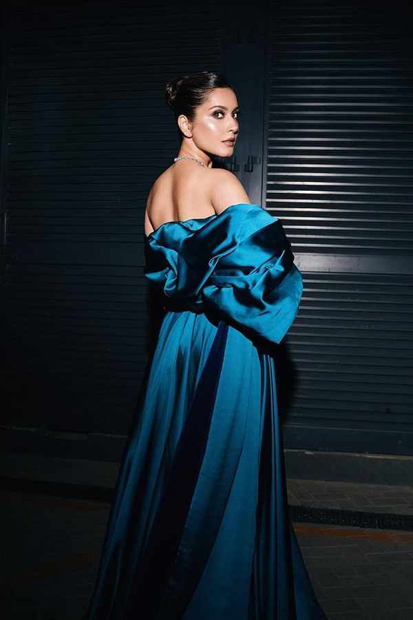 Raashii-Khanna-18.jpg 19