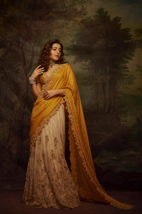 Raashii-Khanna-9.jpg 10