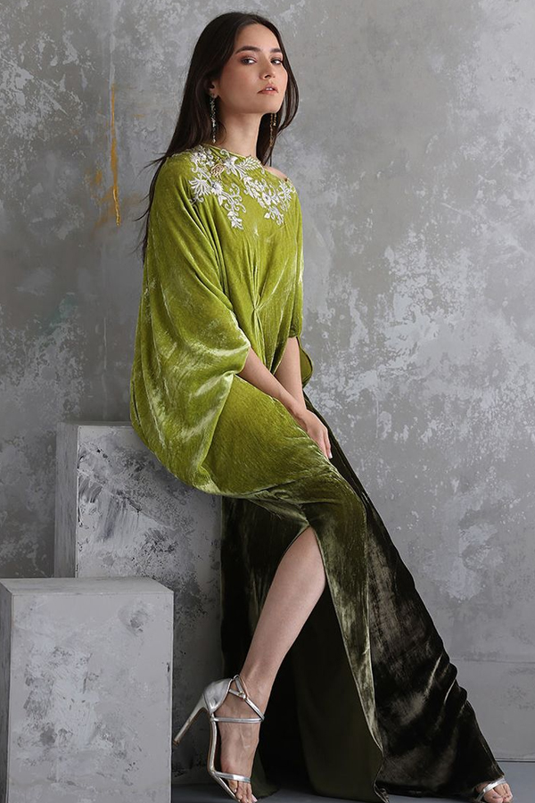 Velvet-Saree-2.jpg 3