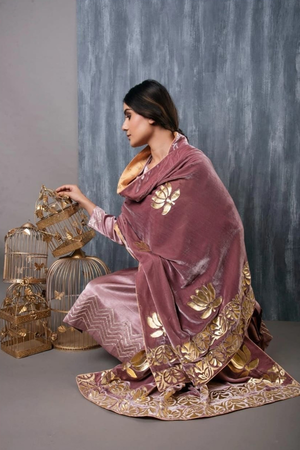 Velvet-Saree-5.jpg 6