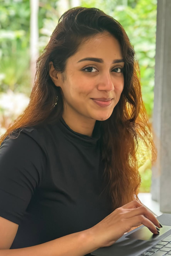 Nivetha-Pethuraj-2.jpg 3
