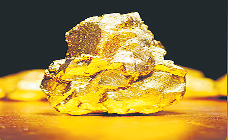 GOLD.jpg