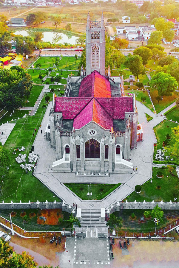 Medak-Church-4.jpg 5