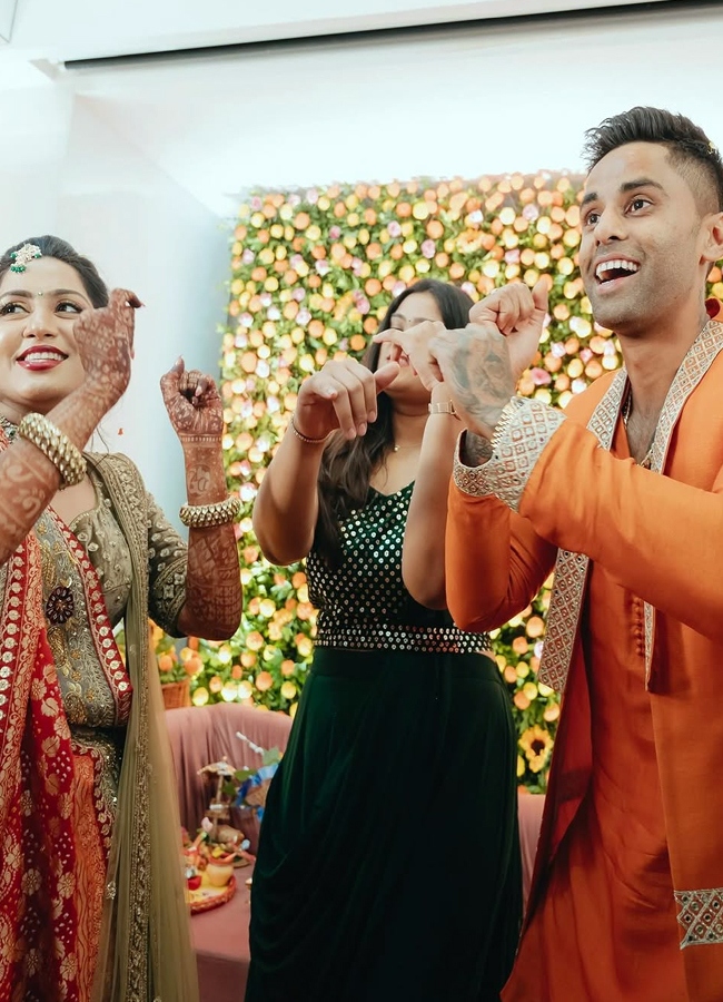 Suryakumar_20yadav_20sister_20marriage_20_2822_29.jpg 14