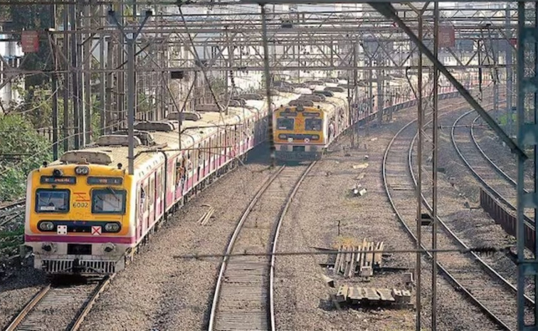 mumbai_20local_20train.jpg