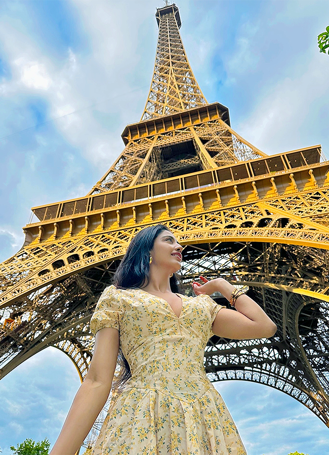 Actress_20Daksha_20Nagarkar_20Hot_20Photos_20Viral__20_2818_29.jpg 18
