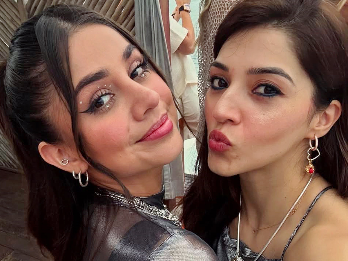 Actress_20Mehreen_20Pirzada_20Enjoying_20Her_20Vacation_20With_20Friends_20Photos_20_287_29.jpg 8