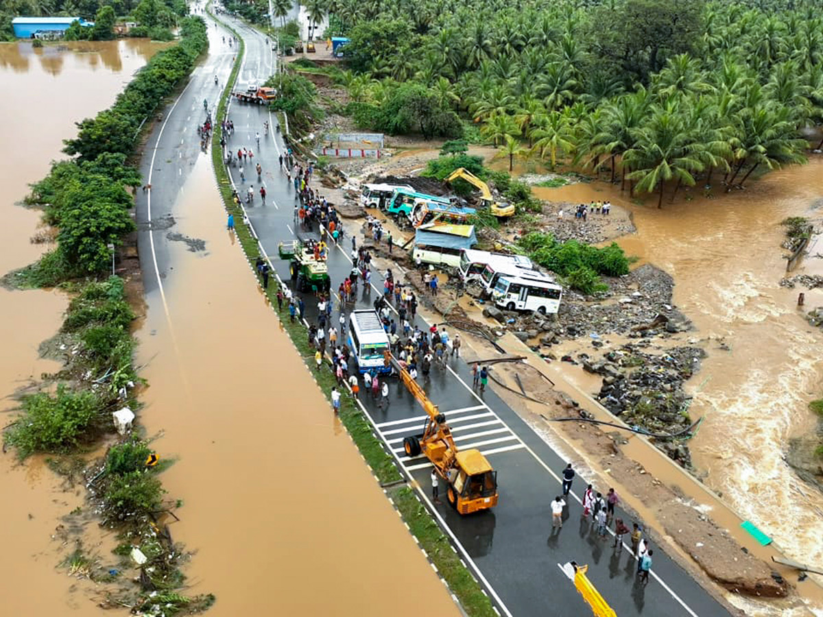 Cyclone_20Fengal_20LIVE_20Updates_20Tamil_20Nadu_20Photos_2.jpg 2