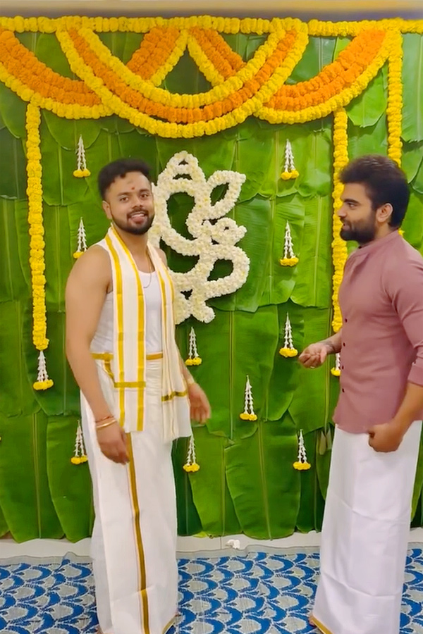 Youtuber_20Nikhil_20Vijayendra_20Simha_20performs_20Ganesh_20Homam_20At_20His_20Home_20Photos_20Goes_20Viral_20on_20Social_20Media_20_2826_29.jpg 18